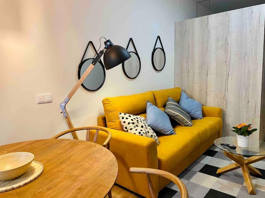 Studio Chic Avec Terrasse, Lumineux Et Calme 1 Valencia Exterior foto