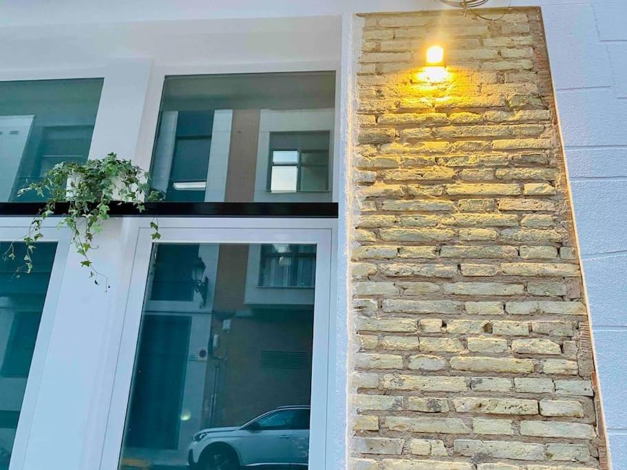 Studio Chic Avec Terrasse, Lumineux Et Calme 1 Valencia Exterior foto